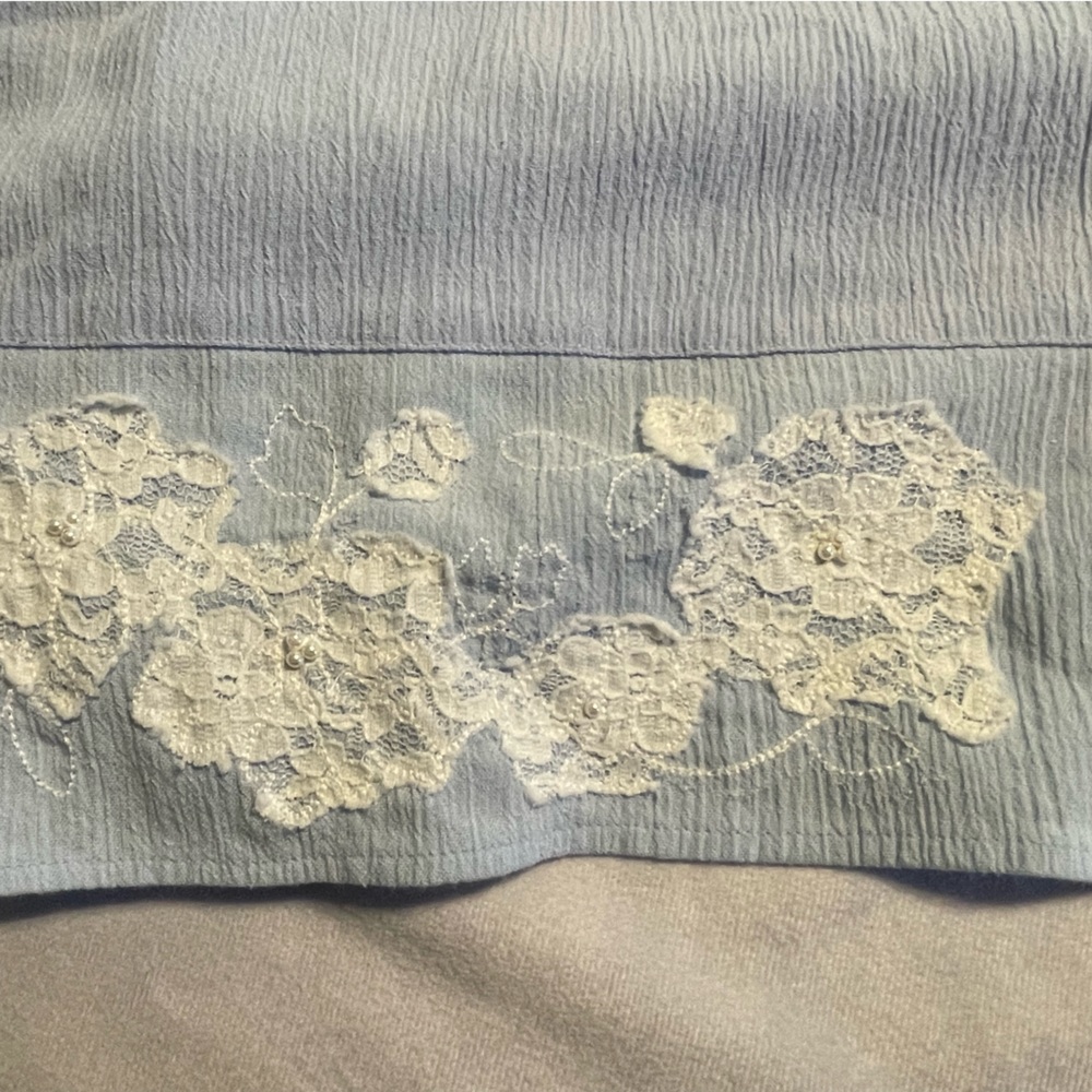 Vintage blue bunny womens size medium/large button down blouse - Picture 5 of 7